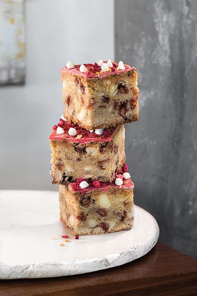 A ROSY CONFECTION ruby cake_Finalwb