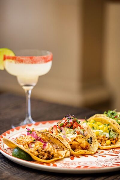 © WALES COMMUNICATIONS